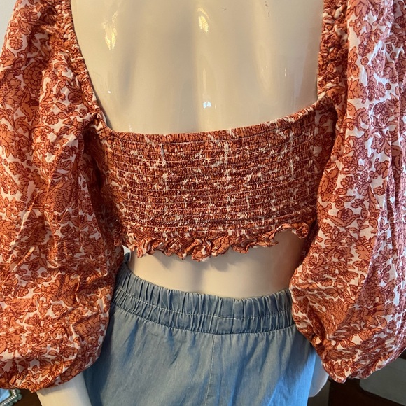Floral Ruched Rust Top - Picture 2 of 3